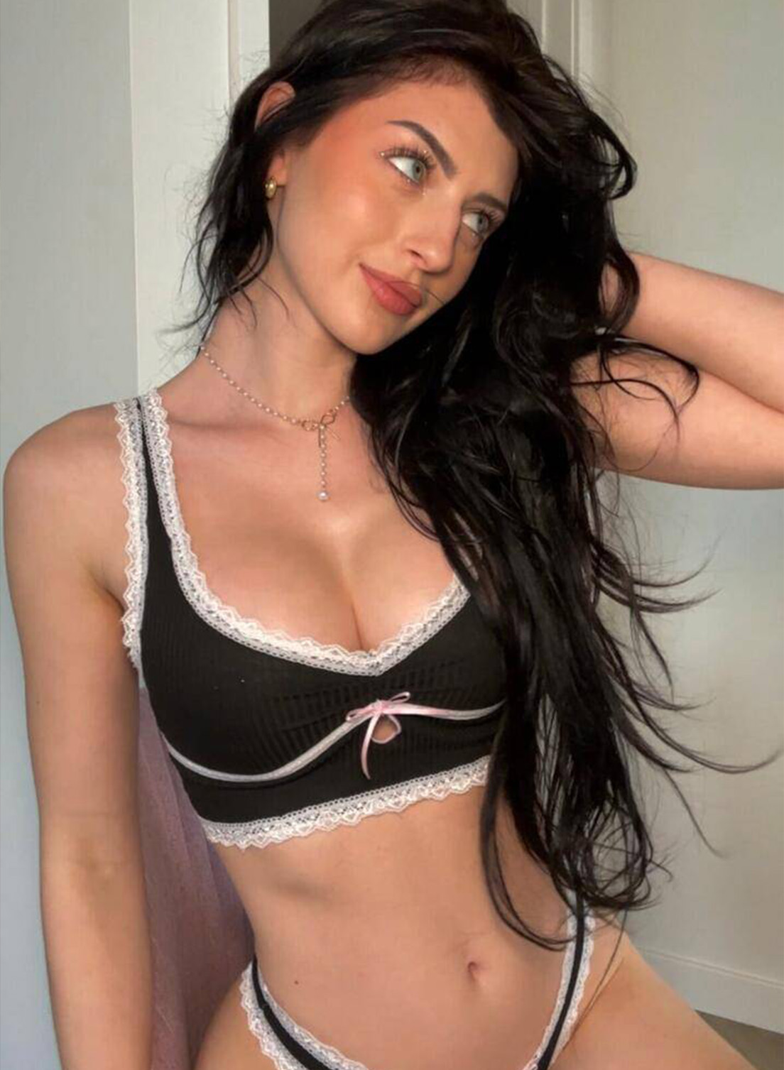 Manisa Escort Defne Platin Escort